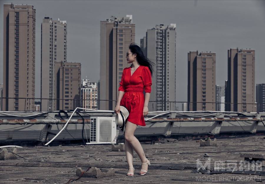 情绪模特