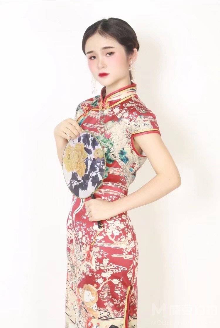 妆容模特