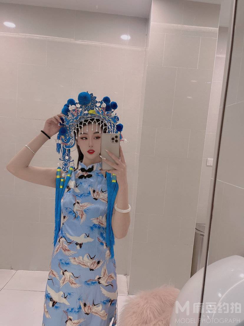 妆容模特