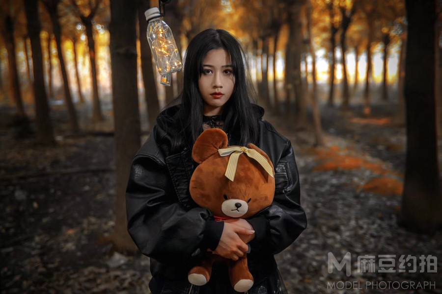 情绪模特