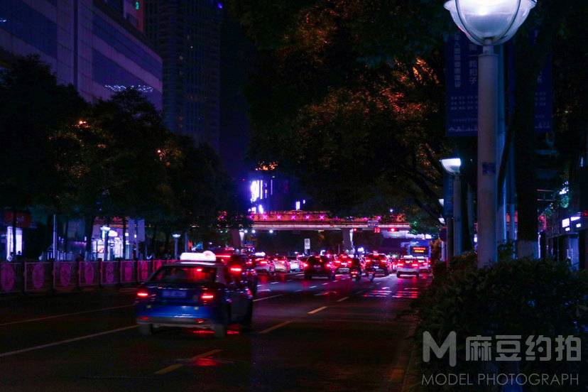 夜景模特