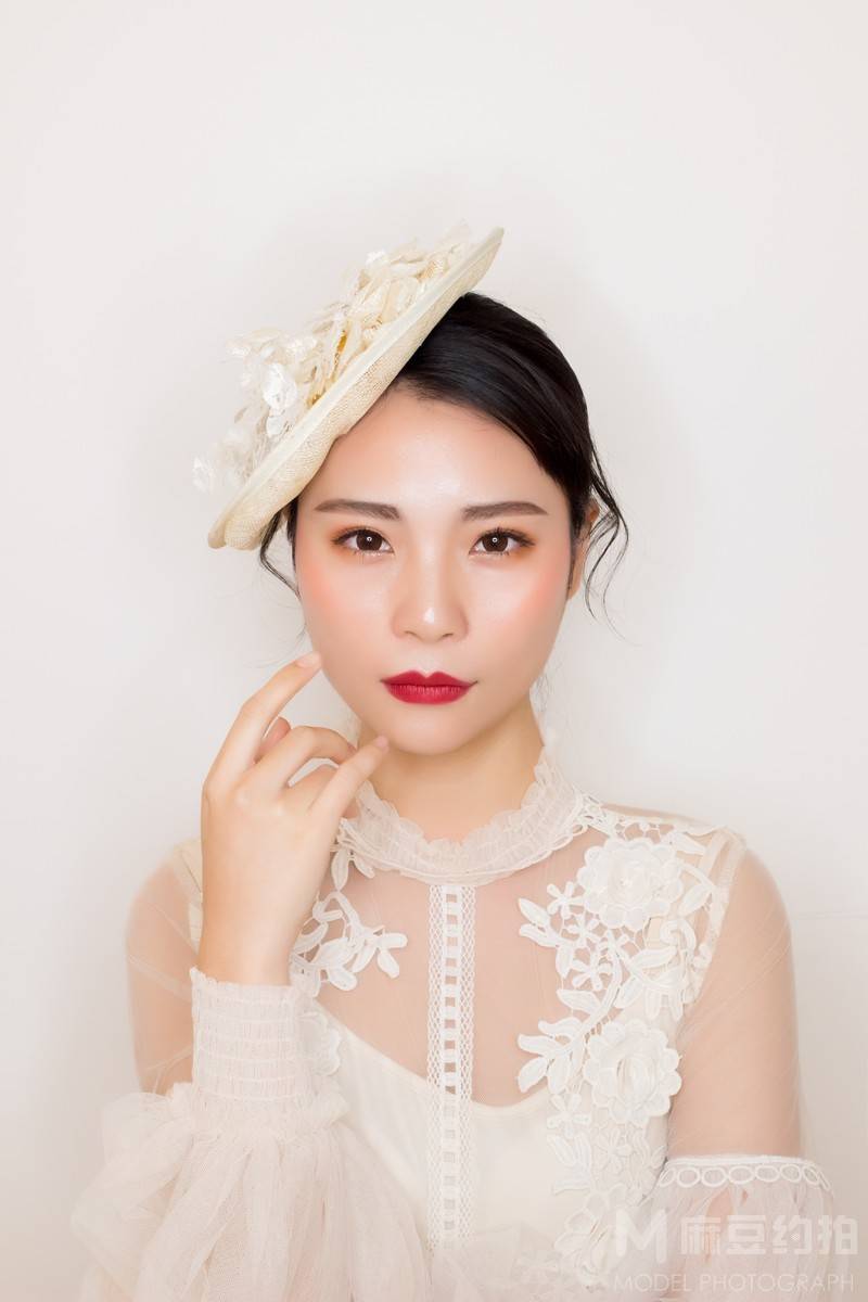 妆容模特