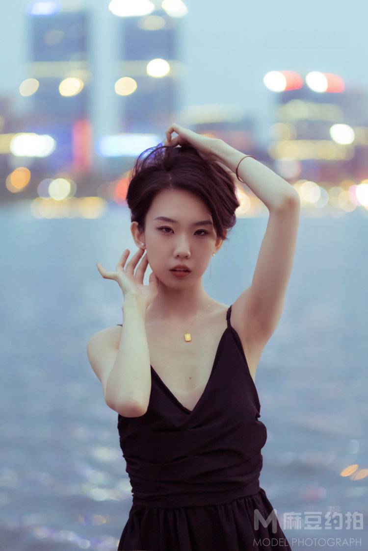 夜景模特