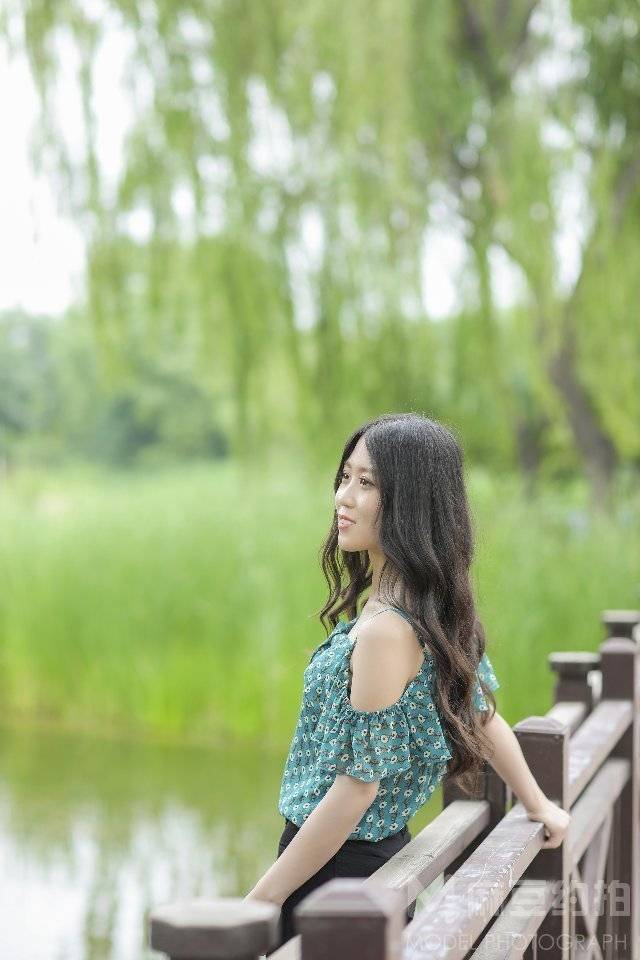 清新模特