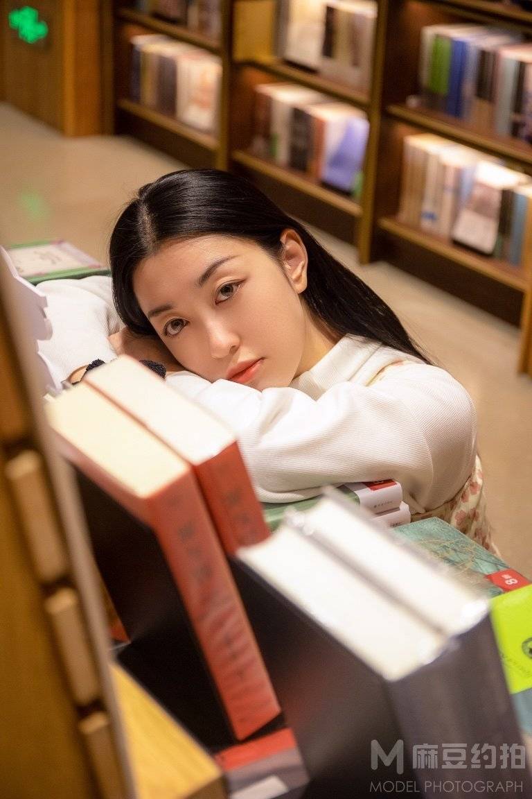 纪实模特