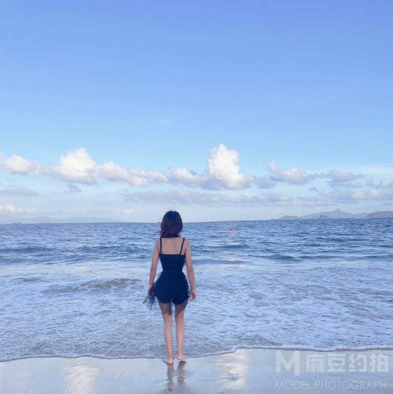 黑白模特