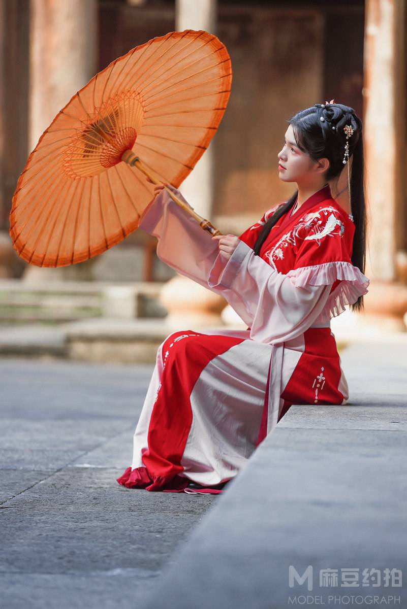 汉服模特