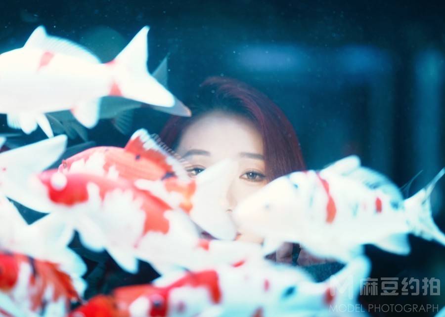 情绪模特