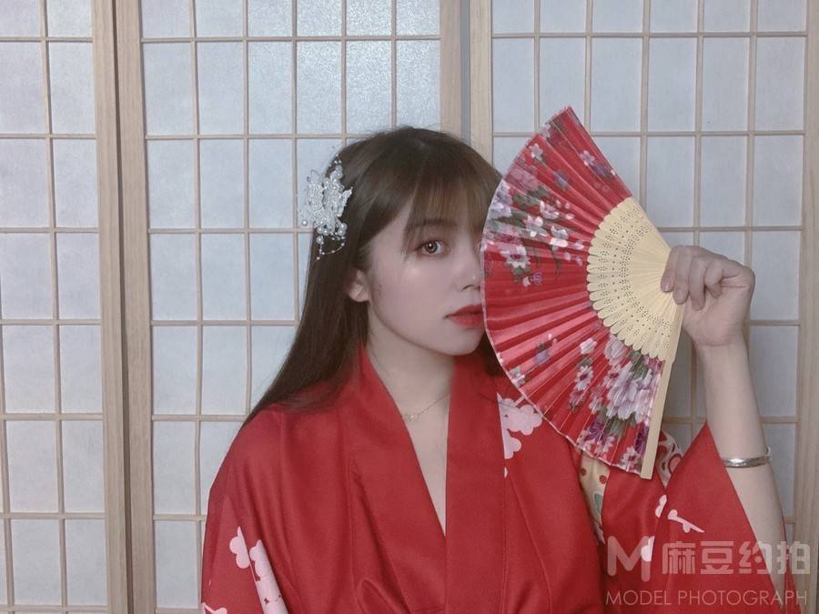 胶片模特