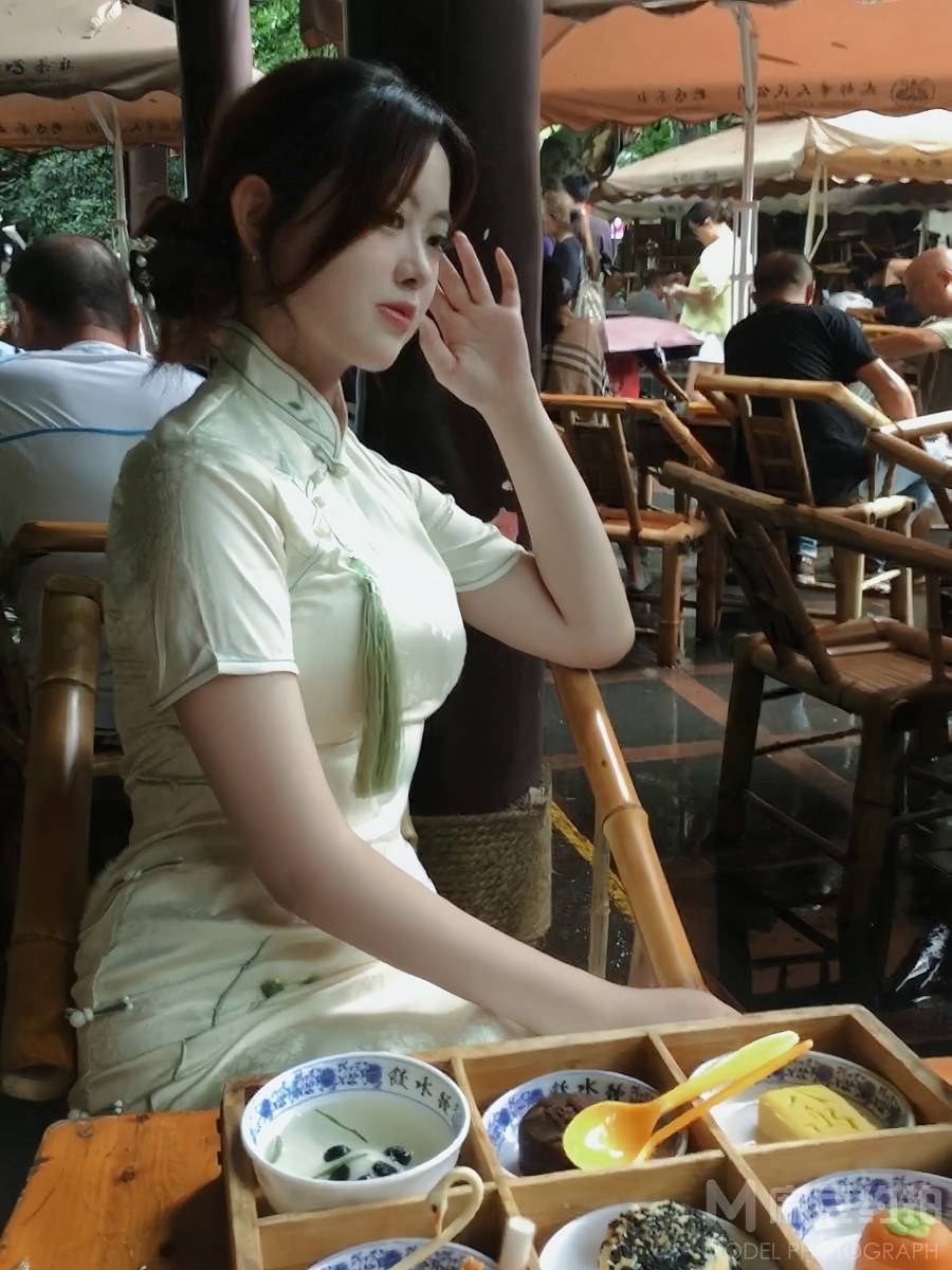 清新模特