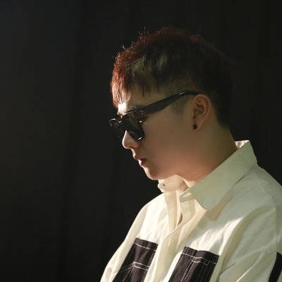 黑白模特