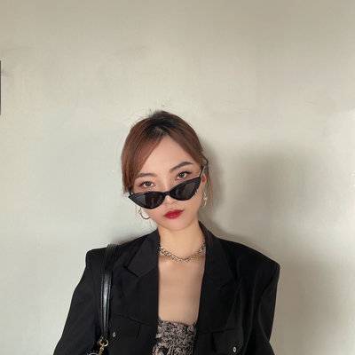 黑白模特