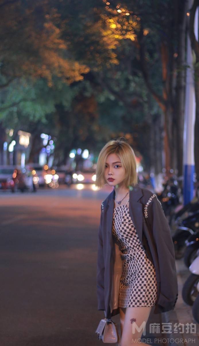 夜景模特