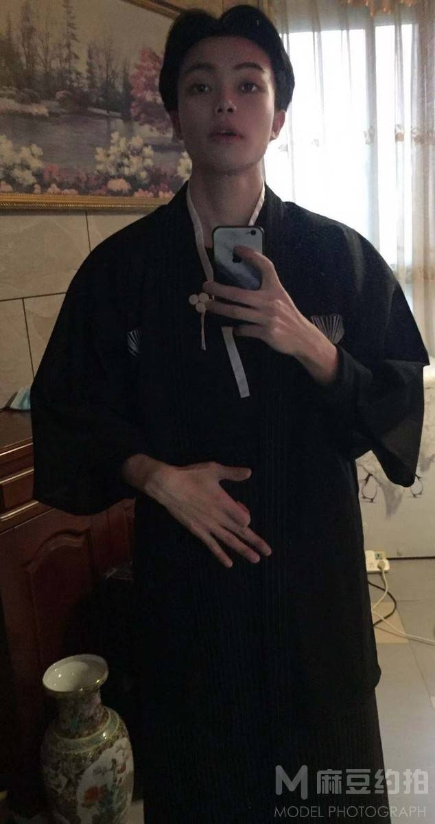 胶片模特