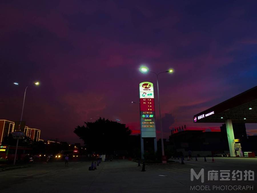 暗黑模特
