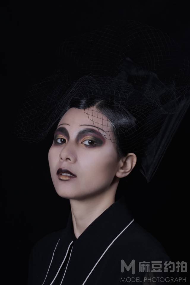 暗黑模特