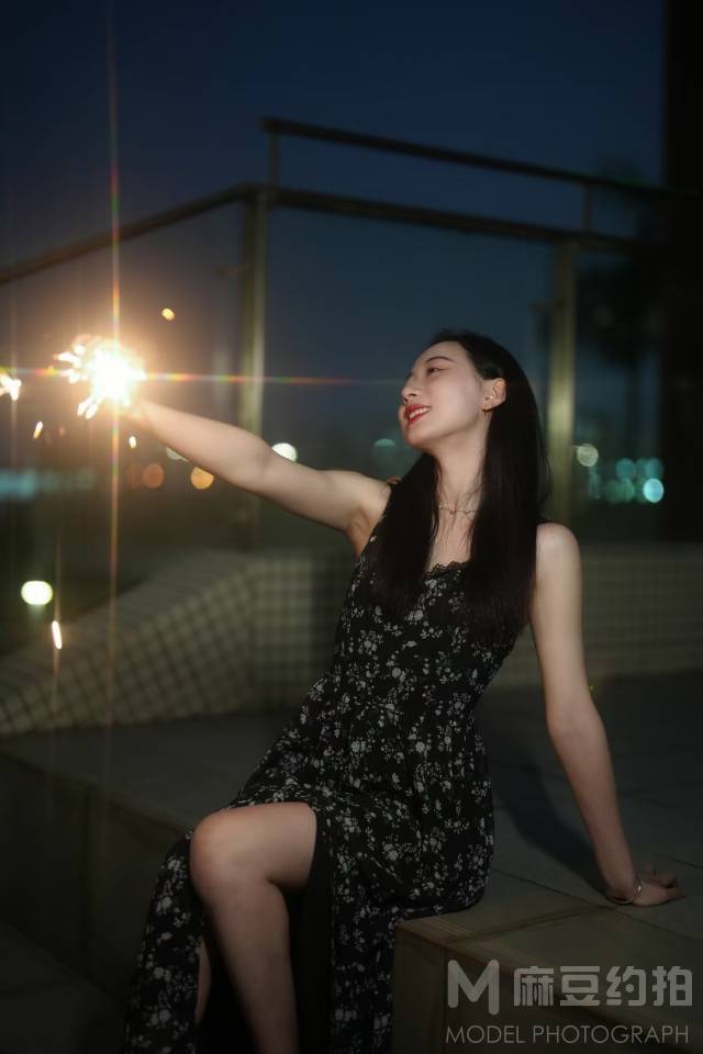 夜景模特