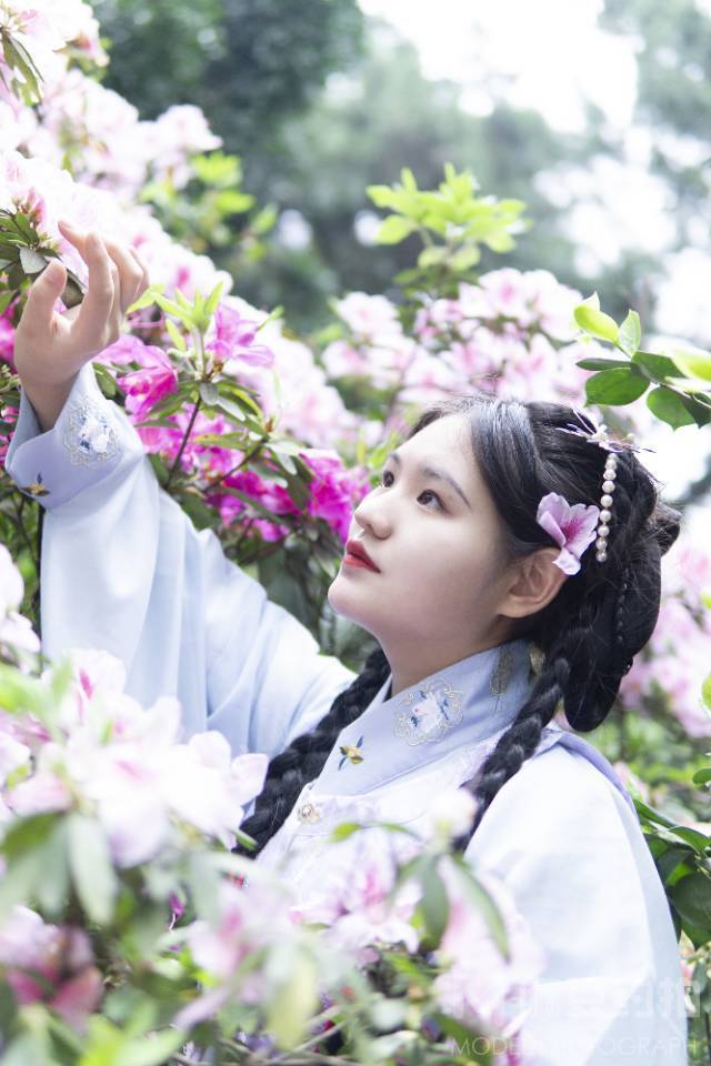 汉服模特