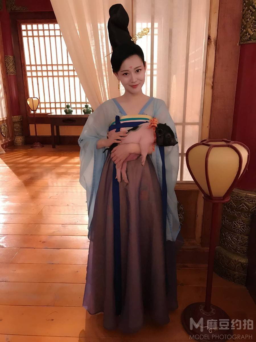 校园模特