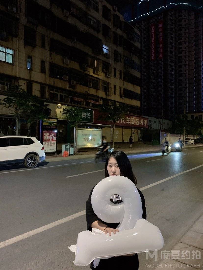 夜景模特
