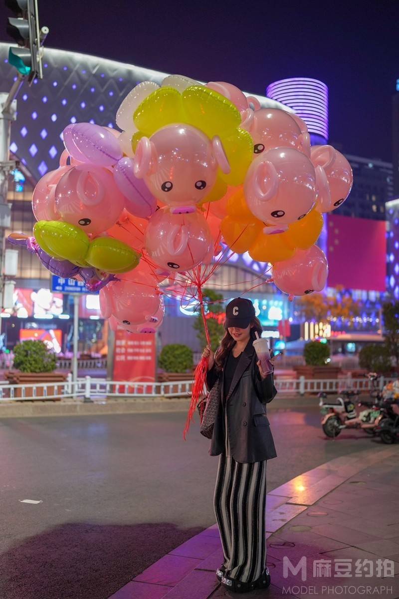 夜景模特