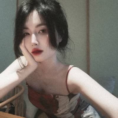 黑白模特