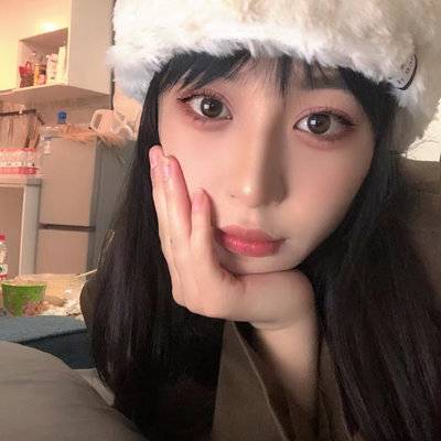 黑白模特