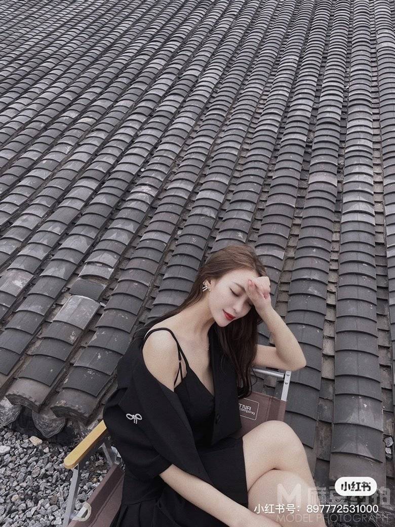 黑白模特