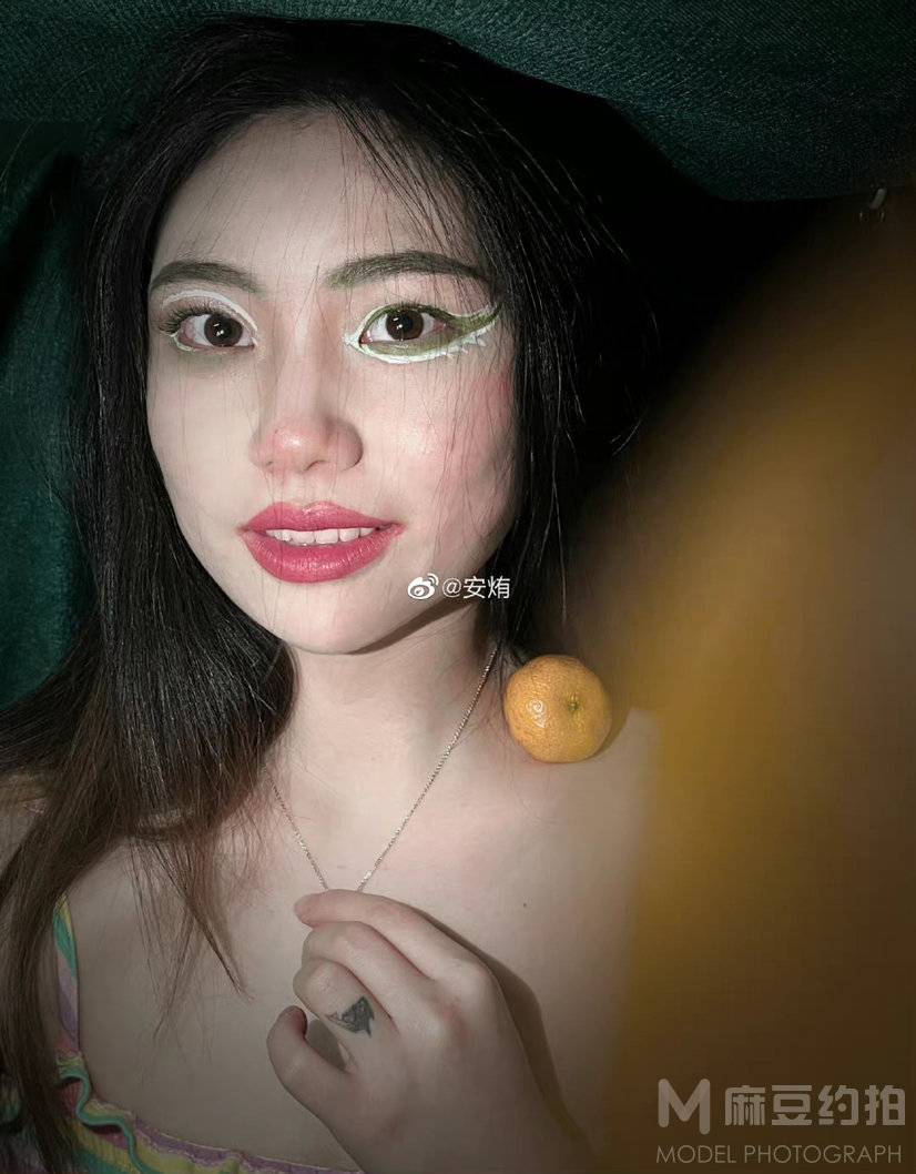 妆容模特