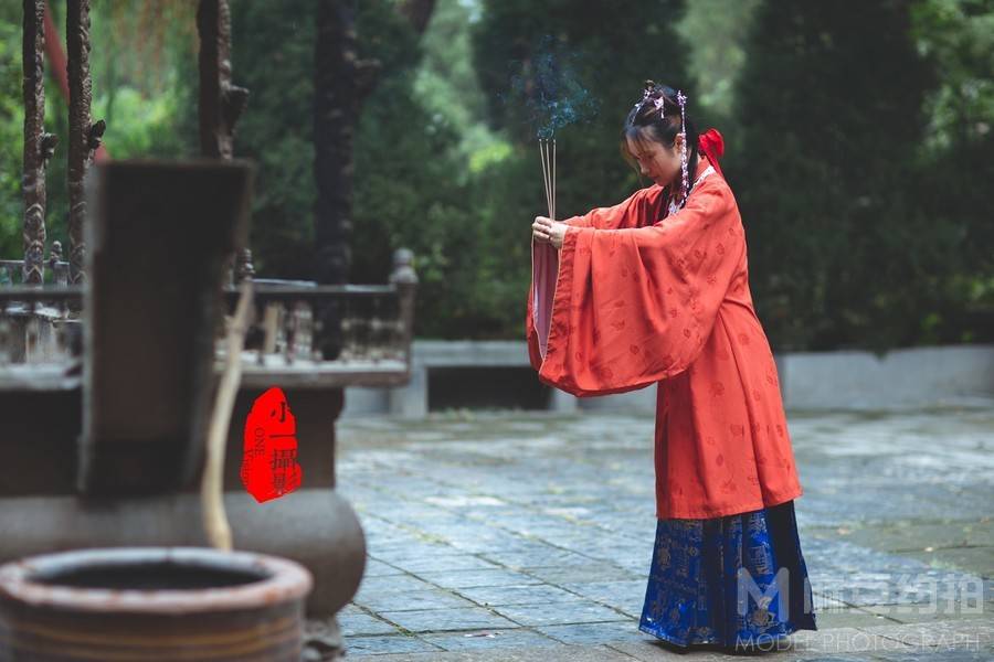 汉服模特