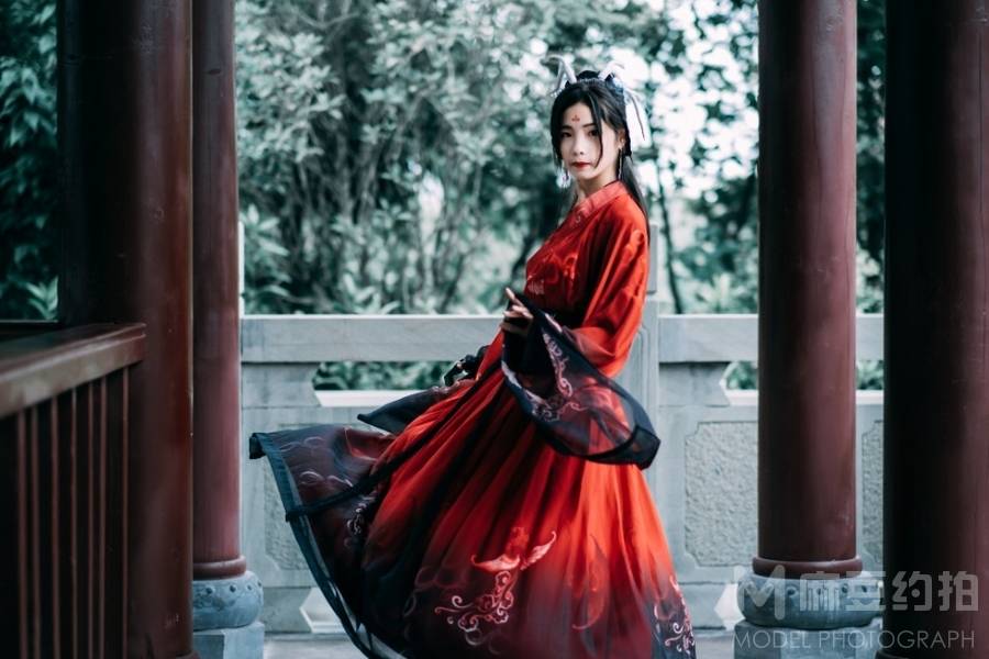 汉服模特