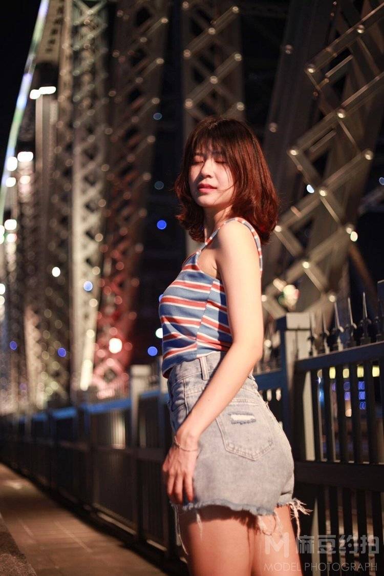 夜景模特