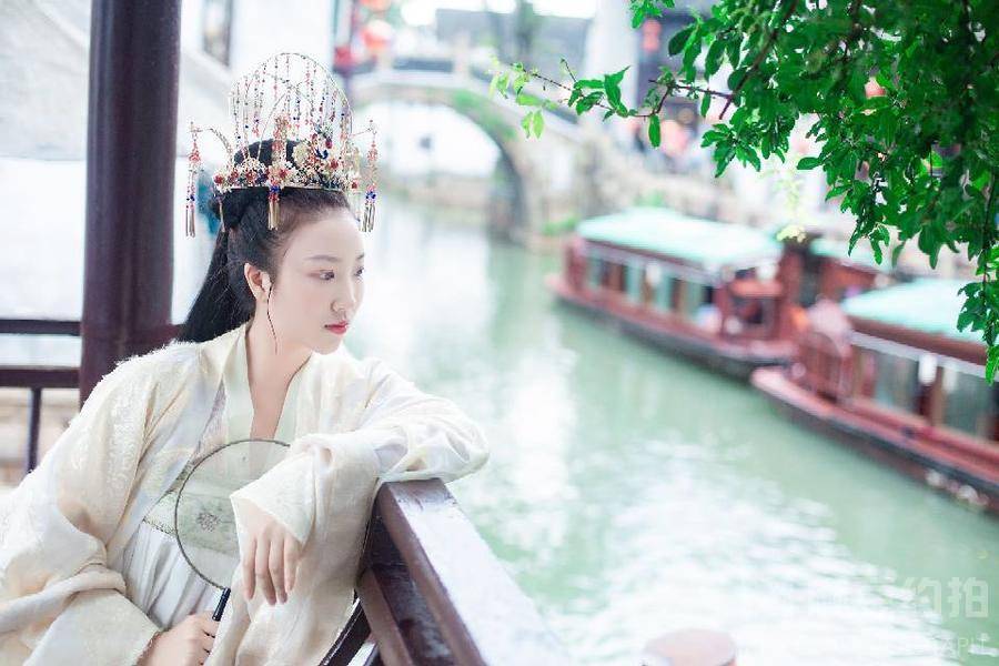 汉服模特