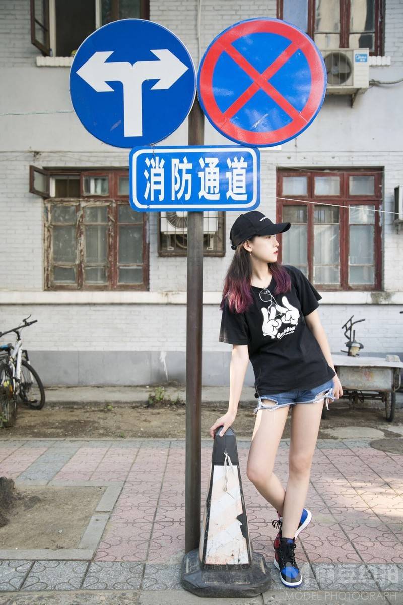 情绪模特