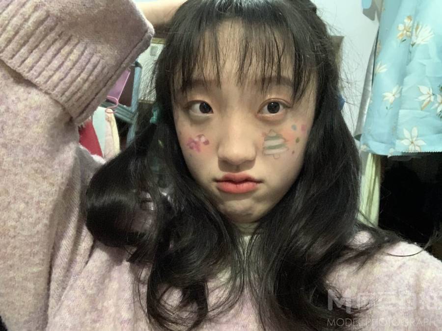 纪实模特