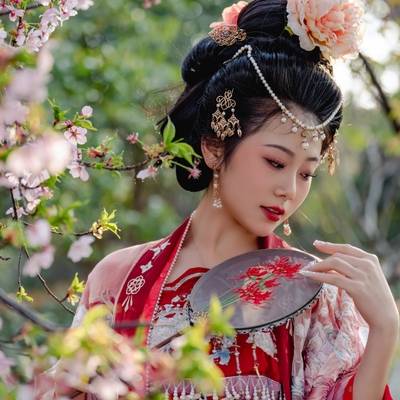 汉服模特