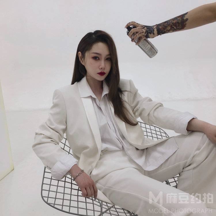 暗黑模特
