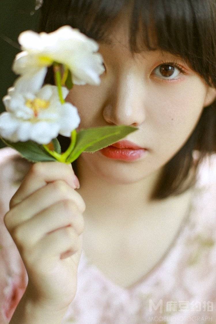 黑白模特