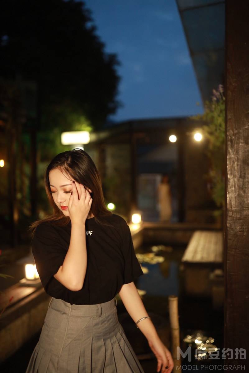 夜景模特