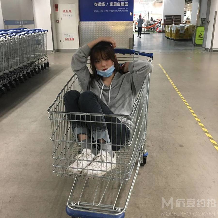 校园模特