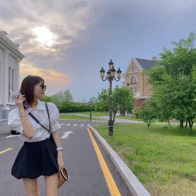 校园模特