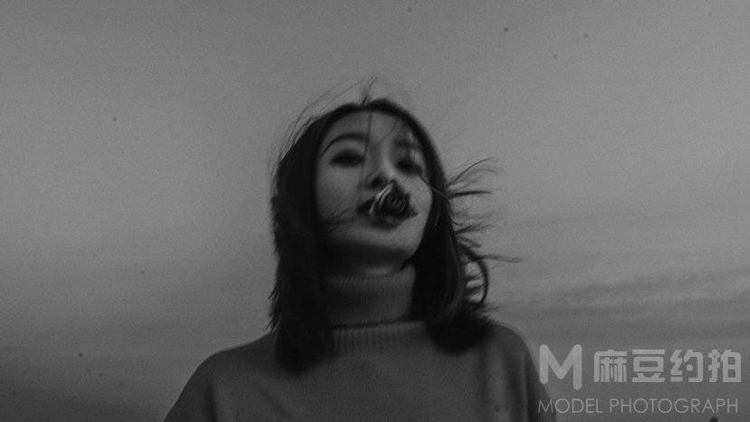 黑白模特