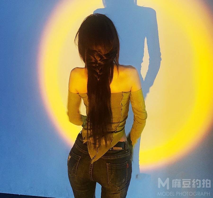 清新模特