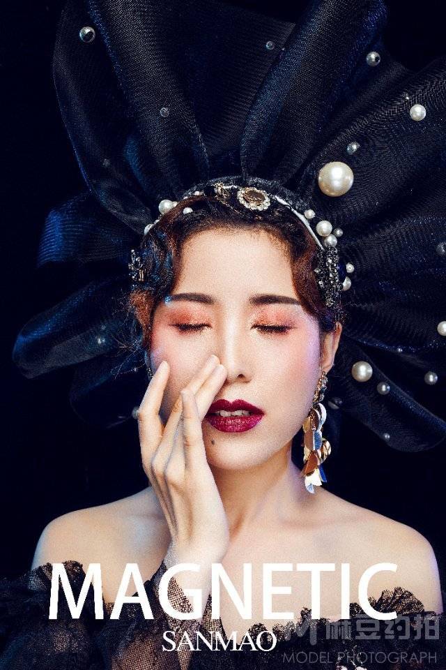 暗黑模特