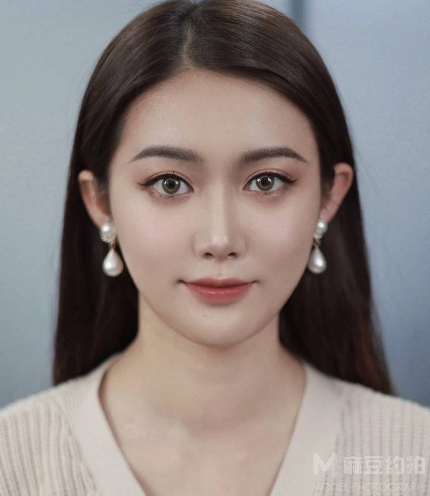 妆容模特