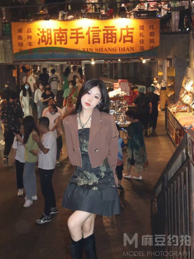 校园模特