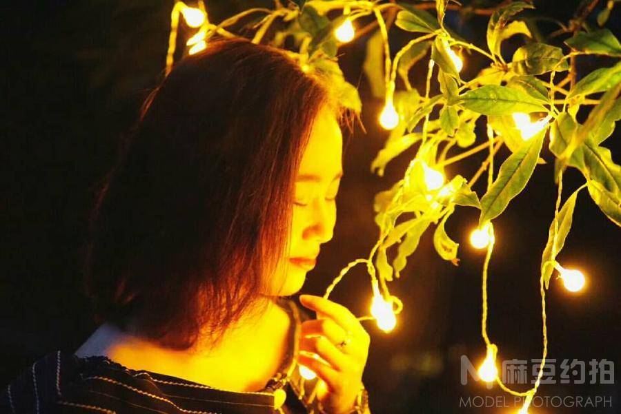 夜景模特