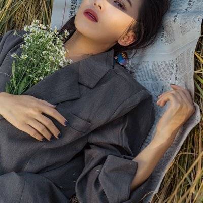 情绪模特