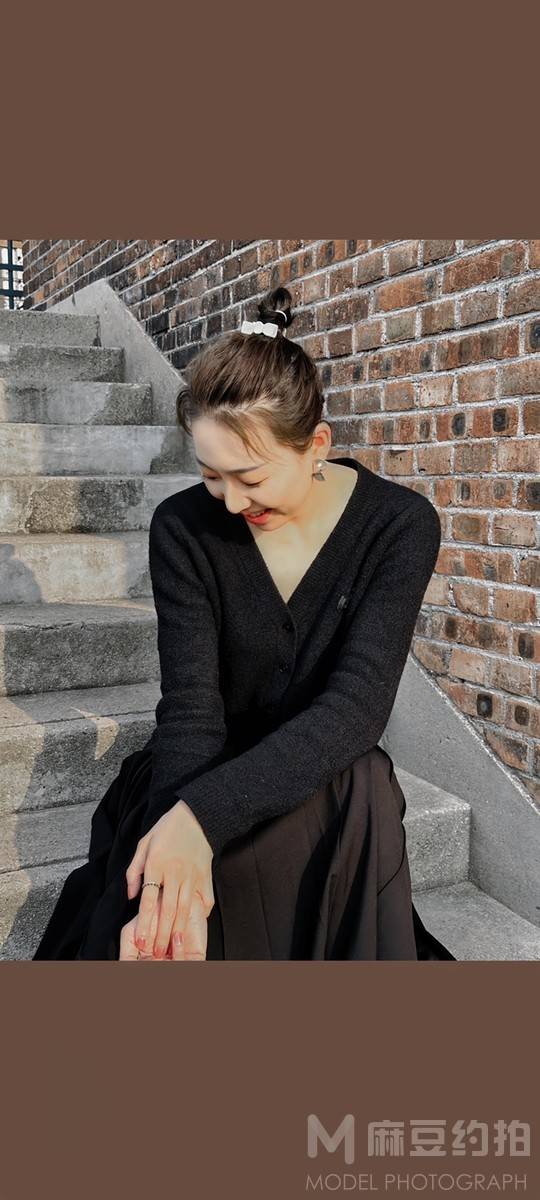 黑白模特