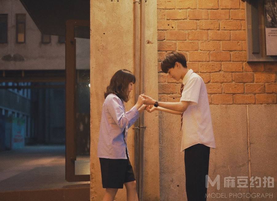 胶片模特